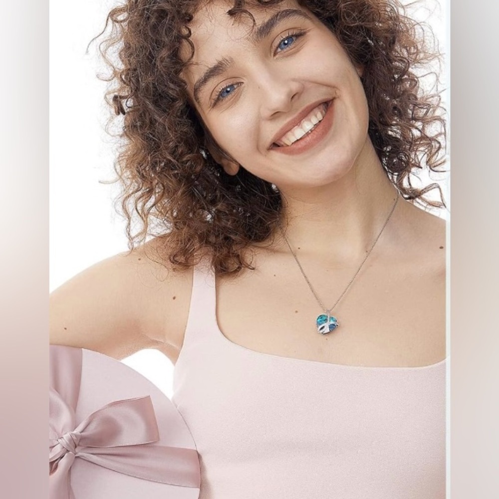 ❤️Austrian Crystal 18k Gold Plated Heart Pendant Necklace❤️ NIB
